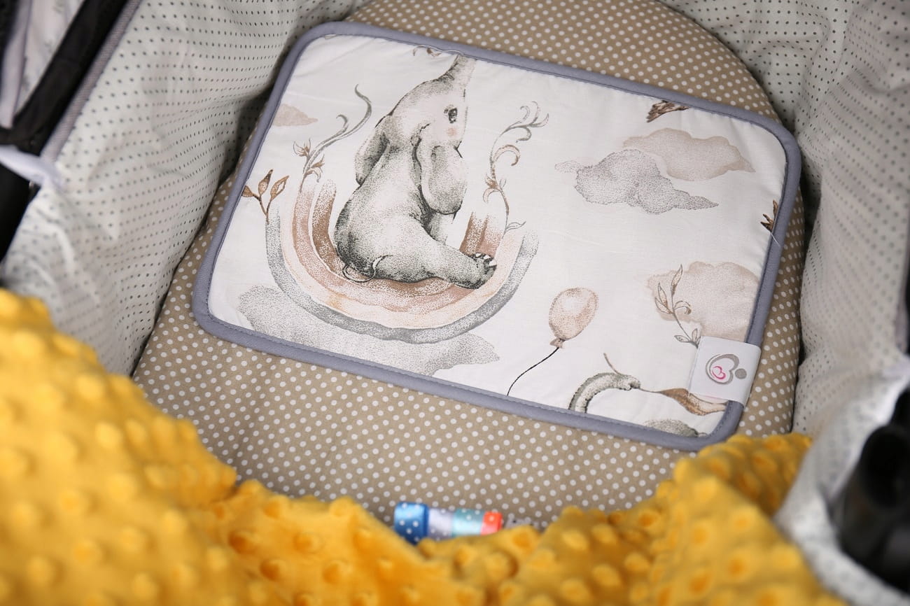Podkładka antypotowa uniwersalna do wózka fotelika gondoli Babymam - obrazek 3